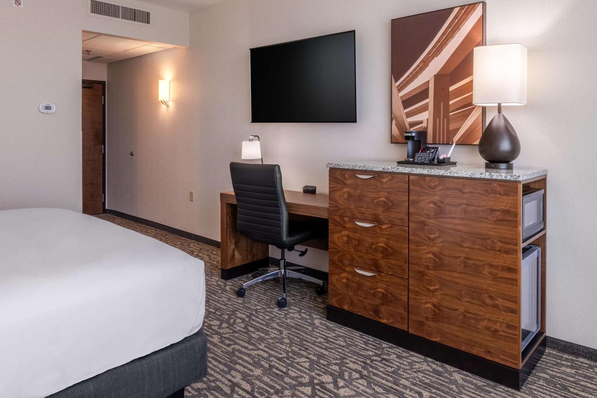 Drury Plaza Hotel Dallas Arlington Esterno foto